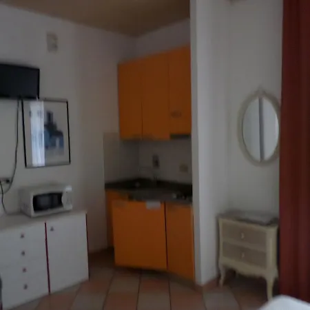 Daina Aparthotel *