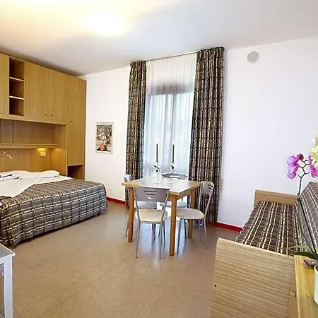 Daina Apart-hotel 4*