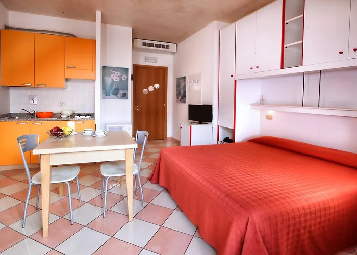 Lägenhetshotell Daina 4*